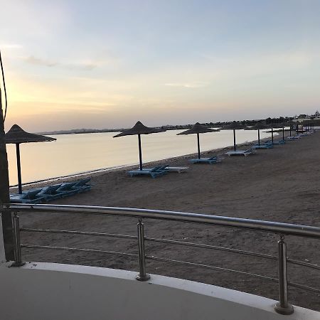 Cecelia Resort Hurghada Exteriör bild