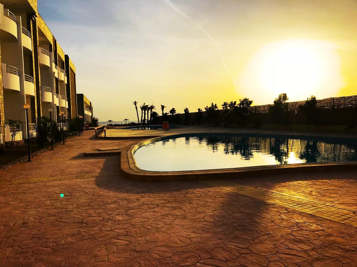 Cecelia Resort Hurghada Exteriör bild